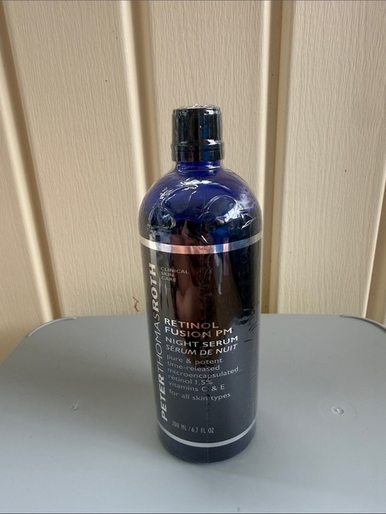 Peter Thomas Roth Other - Peter Thomas Roth Retinol Fusion PM Night Serum - Blue Bottle